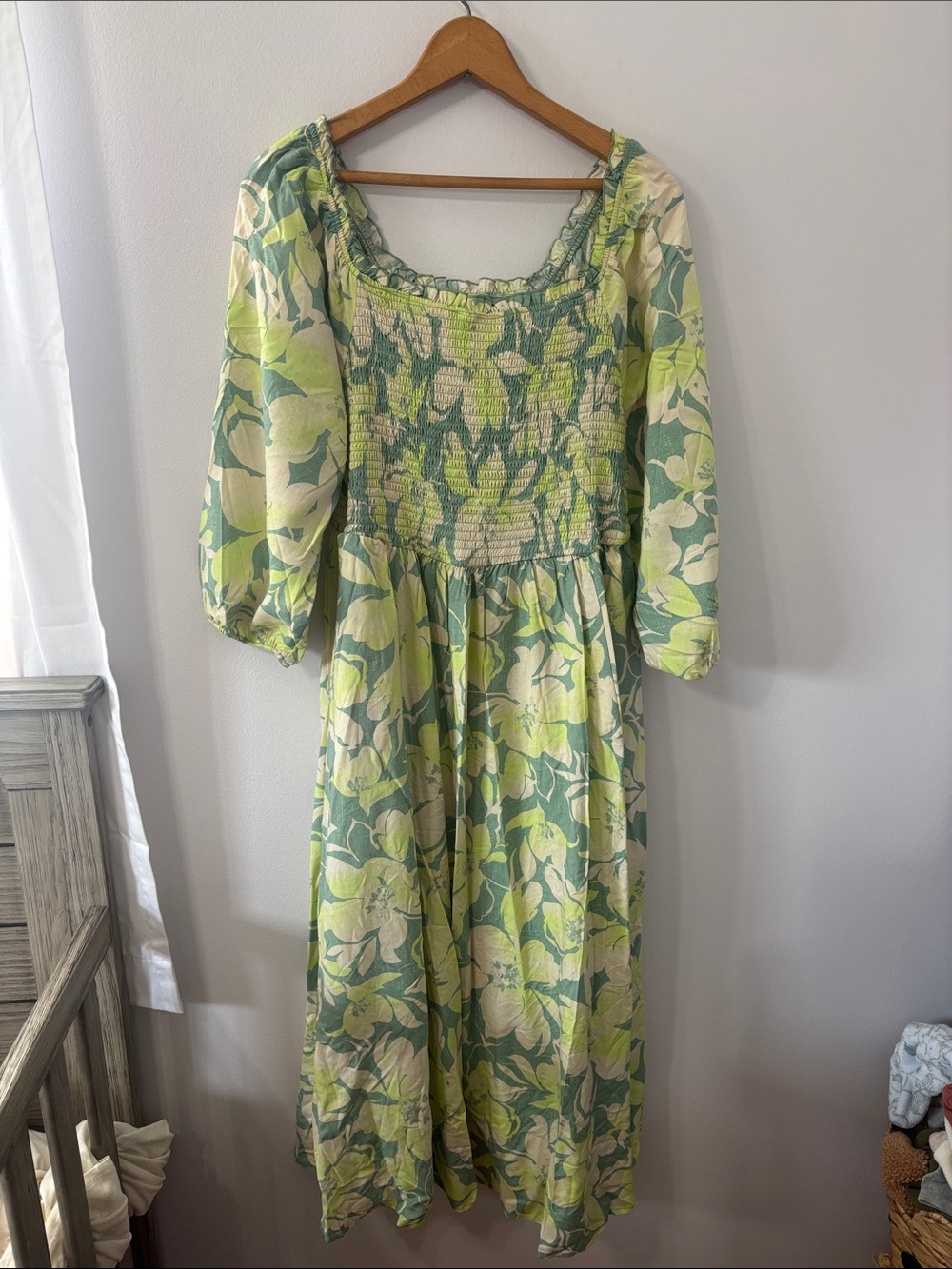 NWT torrid Green and Cream Floral Midi Dress